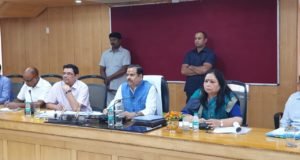 उ0प्र0 सरकार कानून बनाकर जल संरक्षण द्वारा भूगर्भ जल स्तर को बढ़ायेगी—–मंत्री, डा0 महेन्द्र सिंह