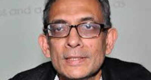भारतीय मूल के अभिजीत बनर्जी को अर्थशास्त्र में मिला नोबेल पुरस्कार