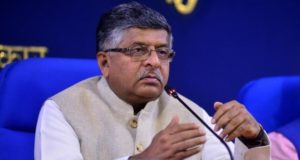स्पाईवेयर जासूसी मामले पर बोले रविशंकर- नागरिकों की सुरक्षा के लिए चिंतित है सरकार व्हाट्सएप से जवाब मांगा है