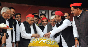 मुलायम सिंह यादव ने कहा ,  अब असहाय, बेसहारा आदमी और गरीब कार्यकर्ता का भी जन्मदिन मनाया जाना चाहिए