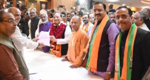राज्यसभा के उपचुनाव के लिए बीजेपी राष्ट्रीय महासचिव अरुण सिंह ने  नामांकन किया