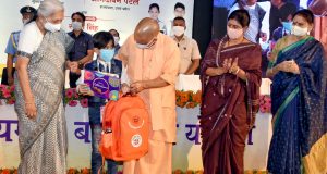 राज्यपाल एवं मुख्यमंत्री ने ‘उ0प्र0 मुख्यमंत्री बाल सेवा योजना’ का शुभारम्भ किया