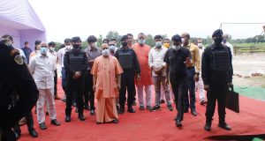 गुरु गोरक्षनाथ आयुष विश्वविद्यालय का शिलान्यास समारोह सुव्यवस्थित ढंग से सम्पन्न किया जाए— मुख्यमंत्री