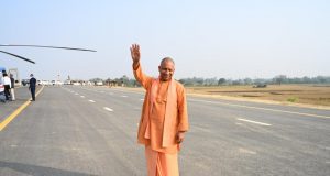 मुख्यमंत्री योगी ने उद्घाटन समारोह से पहले  दो बार पूर्वांचल एक्सप्रेस-वे का किया निरीक्षण