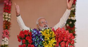 पीएम ने गोरखपुर,  में विभिन्न विकास परियोजनाओं का लोकार्पण और  एम्स, उर्वरक संयंत्र आईसीएमआर केंद्र का उद्घाटन किया