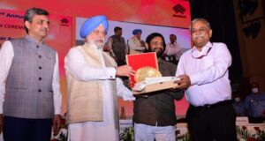 UP में एक्सप्रेसवेज के माध्यम से इन्फ्रास्ट्रक्चर के विकास को रफ्तार देने के लिए यूपीडा सम्मानित