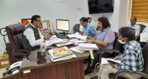 UP में खिलाड़ियों के उच्च स्तरीय प्रदर्शन  में आर्थिक समस्या आड़े नहीं आयेगी ,एकलव्य क्रीड़ा कोष से 35 खिलाड़ियों को आर्थिक सहायता प्रदान करने का निर्णय—डा0 नवनीत सहगल