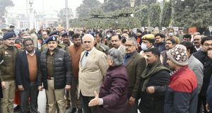 मुख्य सचिव ने गोरखनाथ मंदिर में आयोजित होने वाले विश्व प्रसिद्ध खिचड़ी मेला की तैयारियों का लिया जायजा