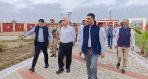 मुख्य सचिव ने जनपद गाजियाबाद के विकास कार्यों का किया स्थलीय निरीक्षण