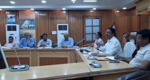 गोमती रिवर फ्रंट व जनेश्वर मिश्र पार्क में पेड़-पौधों की सिंचाई संतोषजनक न मिलने पर उपाध्यक्ष ने अफसरों-ठेकेदारों को लगायी फटकार, एक सप्ताह में व्यवस्था दुरूस्त करने का दिया अल्टीमेटम
