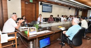 प्रदेश के 10 जनपदों के बार्डर पर गेट के निर्माण में तेजी लायी जाये—मुख्य सचिव