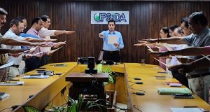 यूपीसीडा सीईओ  मयूर माहेश्वरी ने अधिकारियों और कर्मचारियों को दिलाई पंच प्रण की शपथ