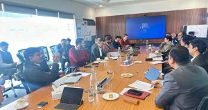 नॉएडा एयरपोर्ट प्रोजेक्ट के कनेक्टिविटी के सम्बन्ध में साईट पर हुई बैठक ,डी पी आर  में प्रगति से अवगत कराया